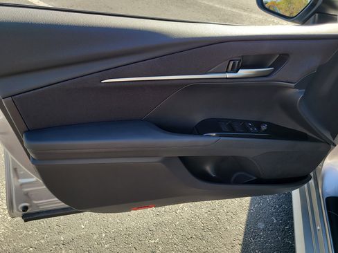 Certified 2025 Toyota Camry LE w/ Convenience Package image 16