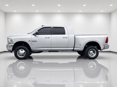 Used 2014 RAM 3500 Big Horn AWD/4WD image 2