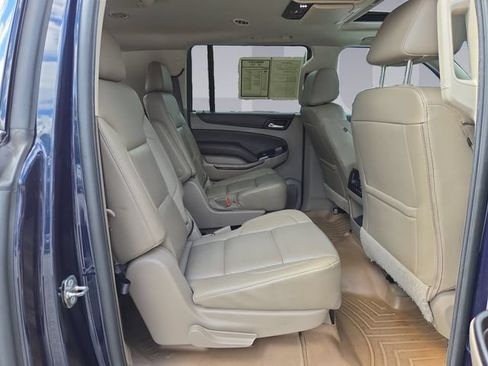 Used 2017 Chevrolet Suburban LT AWD/4WD image 18