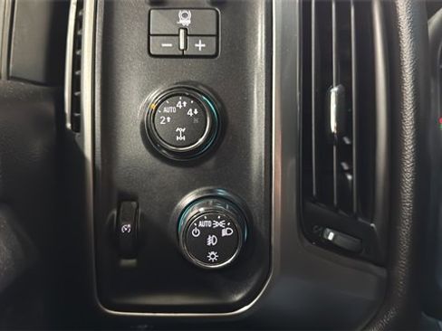 Used 2015 Chevrolet Silverado 1500 LT w/ LT Convenience Package image 20