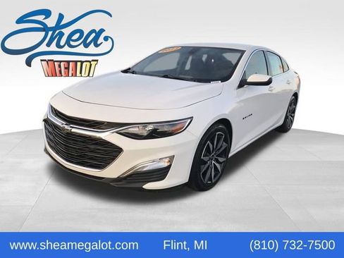 Used 2022 Chevrolet Malibu RS image 1