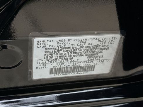 Used 2025 Nissan Versa SV FWD image 30