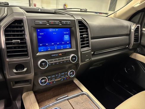 Used 2020 Ford Expedition Platinum image 41