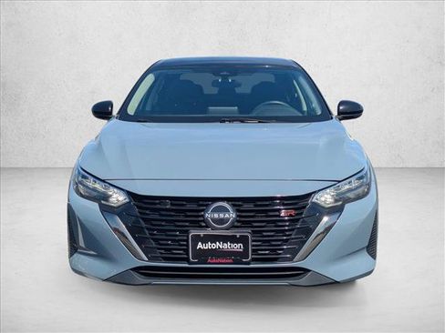 Used 2024 Nissan Sentra SR FWD image 2