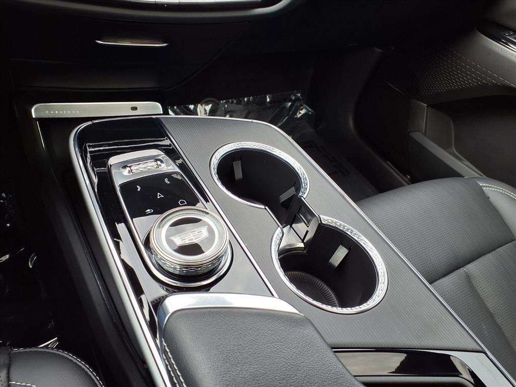 Certified 2024 Cadillac Lyriq Luxury RWD image 19
