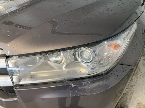 Used 2019 Toyota Highlander XLE image 8