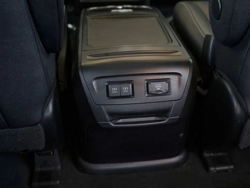 Used 2020 Toyota Sienna SE Premium AWD/4WD image 45