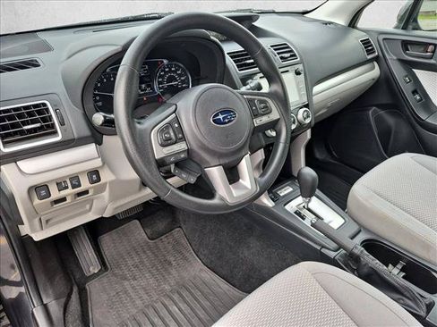 Used 2018 Subaru Forester 2.5i Premium AWD/4WD image 10