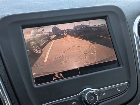 Used 2024 Chevrolet Equinox LS w/ Driver Confidence II Package image 21