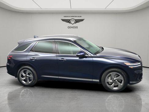 Used 2026 Genesis GV70 2.5T Advanced AWD/4WD image 16