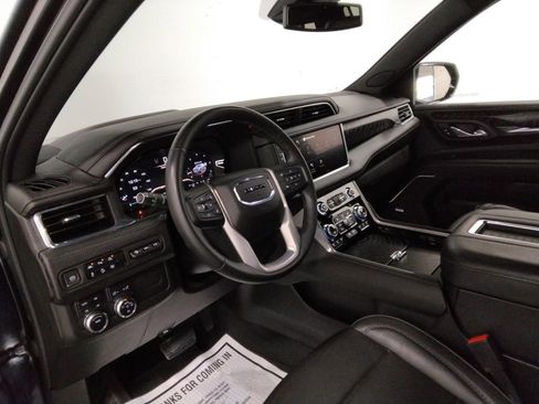 Used 2023 GMC Yukon XL Denali image 32