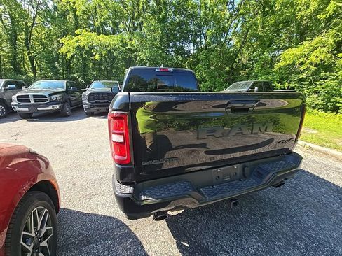 Used 2025 RAM 1500 Laramie w/ Night Edition AWD/4WD image 5