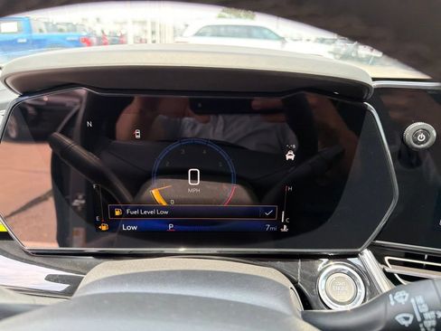 New 2026 Chevrolet Trax ACTIV w/ Sunroof Package FWD image 24