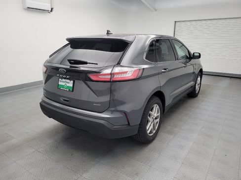Used 2023 Ford Edge SEL image 9
