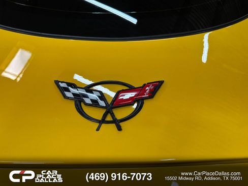 Used 2000 Chevrolet Corvette Coupe w/ Roof Pkg RWD image 30