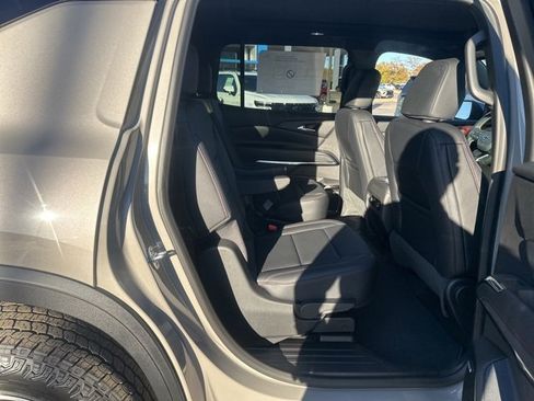 New 2026 Chevrolet Traverse Z71 image 31