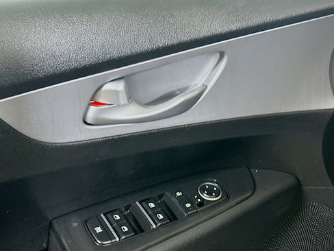 Used 2023 Kia Forte LXS FWD image 15