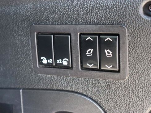 Used 2019 GMC Yukon XL SLT w/ Open Road Package AWD/4WD image 66