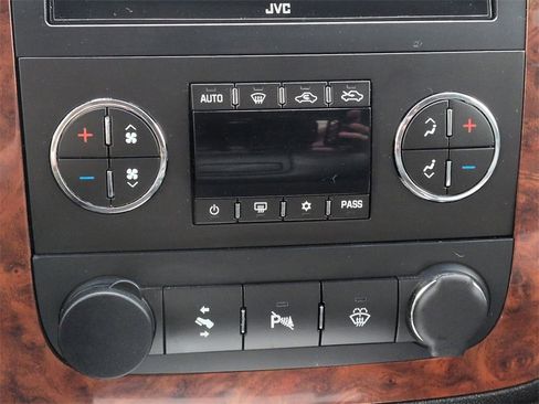 Used 2007 Chevrolet Silverado 2500 LTZ w/ Safety Package image 11