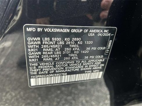 Used 2024 Volkswagen Atlas SEL Premium R-Line image 34