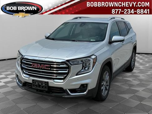 Used 2022 GMC Terrain SLT w/ Tech Package AWD/4WD image 1