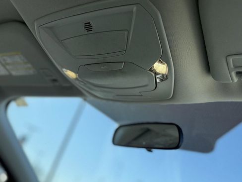 Used 2018 Ford Escape SE image 41