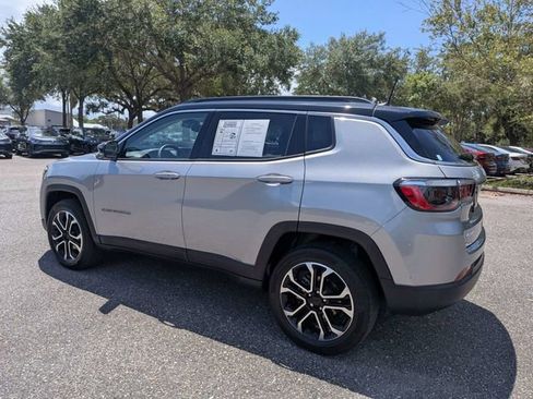 Used 2022 Jeep Compass Limited w/ Sun and Sound Group AWD/4WD image 5