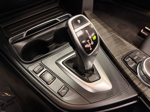 Used 2016 BMW 428i Convertible RWD image 19
