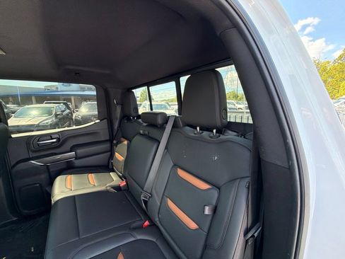 Used 2020 GMC Sierra 1500 AT4 w/ AT4 Preferred Package AWD/4WD image 10