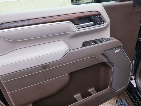 New 2026 GMC Sierra 2500 SLT w/ SLT Premium Package image 10