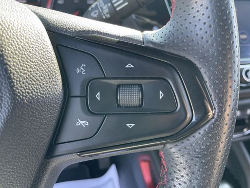 Used 2023 Chevrolet TrailBlazer RS w/ Sun and Liftgate Package FWD image 18