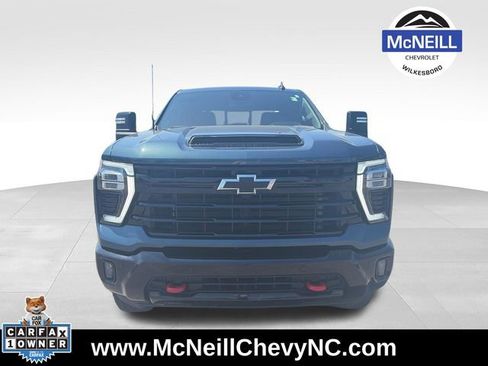 Used 2026 Chevrolet Silverado 2500 LT w/ Trail Boss Package AWD/4WD image 2
