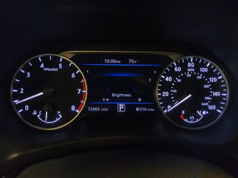 Used 2022 Nissan Sentra SR w/ Electronics Package FWD image 23