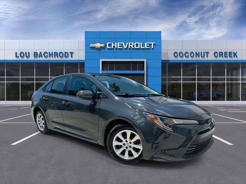 Used 2024 Toyota Corolla LE FWD image 1