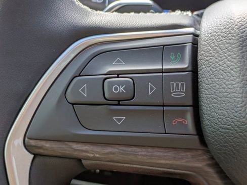 New 2025 Jeep Grand Cherokee Limited w/ Black Appearance Package image 29