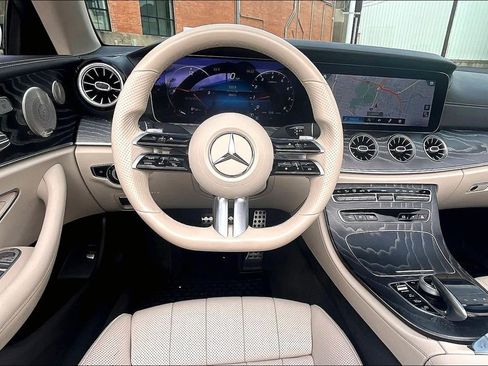 Used 2021 Mercedes-Benz E 450 4MATIC Cabriolet image 7