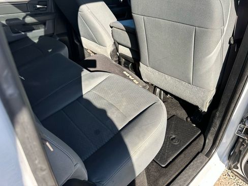 Used 2015 RAM 3500 SLT w/ Cold Weather Group image 23