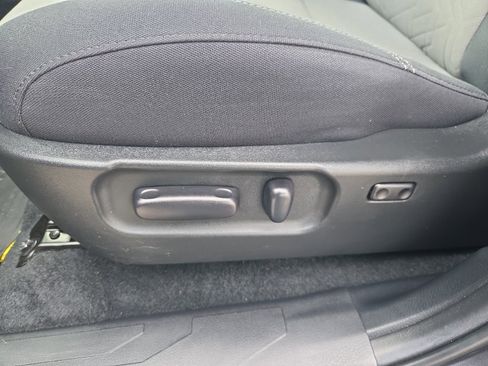 Used 2023 Toyota Tacoma TRD Off-Road w/ Black Out Package (TMS) image 20