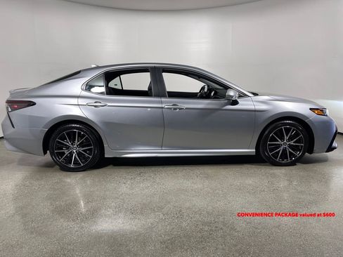 Certified 2024 Toyota Camry SE w/ Convenience Package image 2