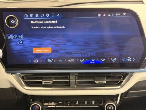 Used 2024 Chevrolet Equinox EV LT image 42