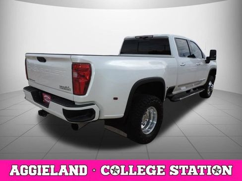 Used 2024 Chevrolet Silverado 3500 High Country w/ High Country Premium Package AWD/4WD image 4