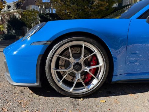 Used 2022 Porsche 911 GT3 image 39