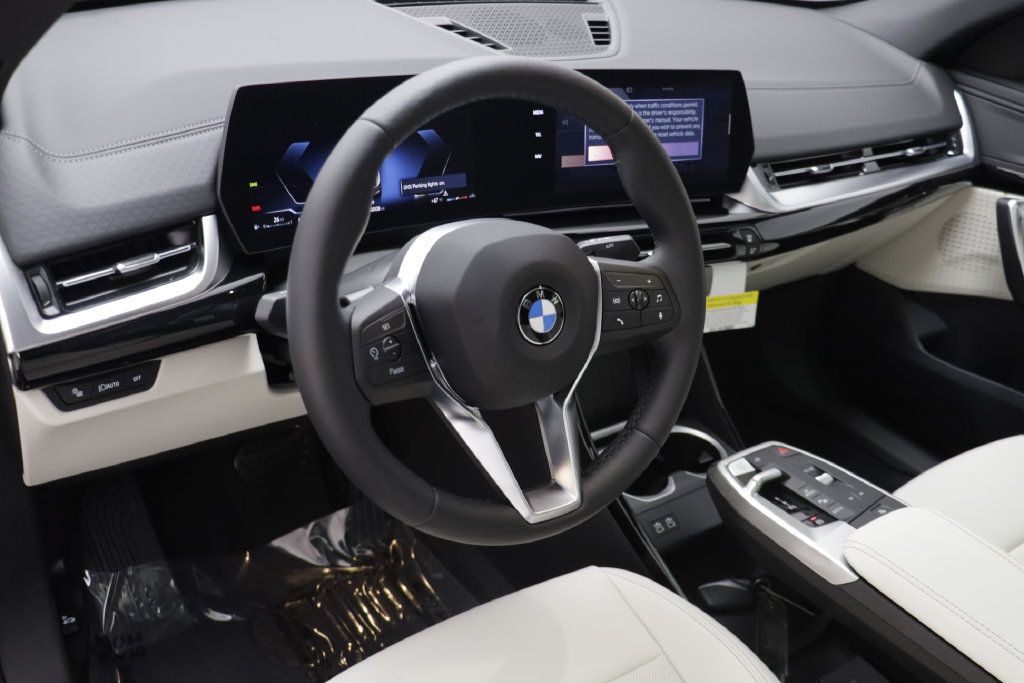 Used 2026 BMW X2 xDrive28i w/ Convenience Package AWD/4WD image 7