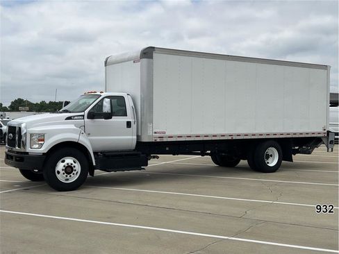 Used 2022 Ford F650 2WD Regular Cab Super Duty image 1