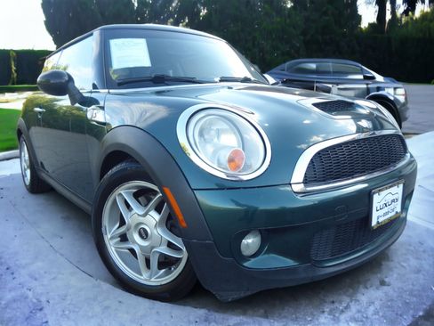 Used 2008 MINI Cooper S image 1