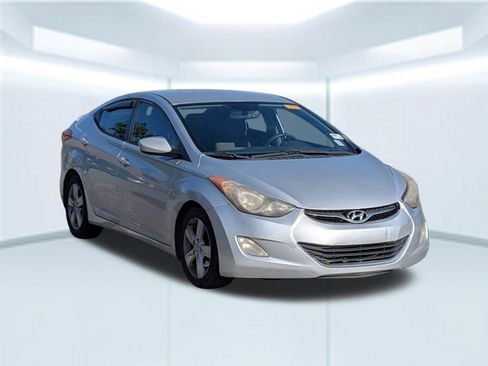 Used 2013 Hyundai Elantra GLS w/ Preferred Pkg FWD image 9