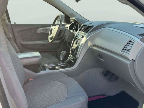 Used 2012 Chevrolet Traverse LS FWD image 51
