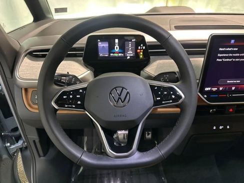New 2025 Volkswagen ID. Buzz Pro S image 17