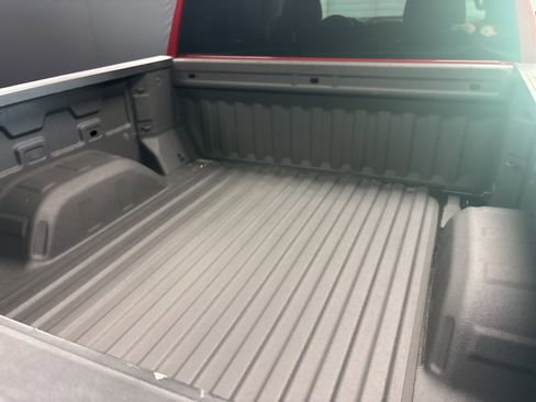 Used 2021 GMC Sierra 1500 Elevation w/ X31 Off-Road Package image 5