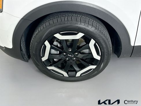 Certified 2025 Kia Telluride EX FWD image 32